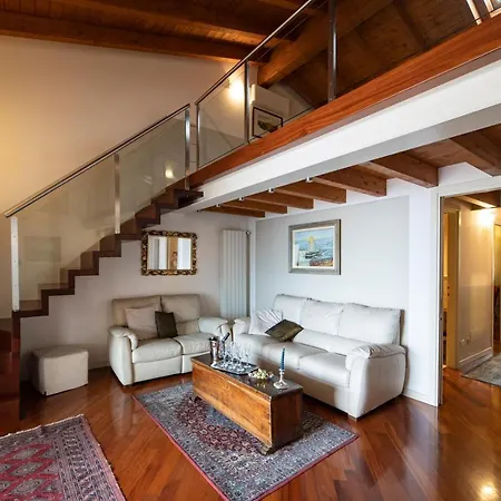 Romantic View House