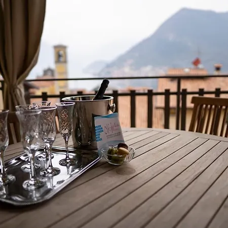 Romantic View House *